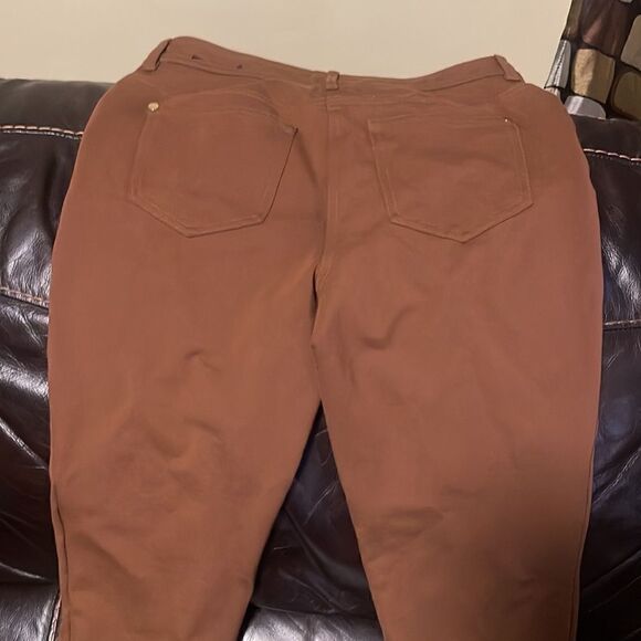 Chico’s “So Slimming” Refined Ponte Ankle Pant | Brown - Picture 8 of 16